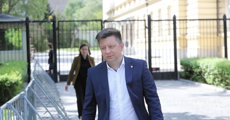 Michał Dworczyk zaatakowany przez hakerów. Rząd chciał użyć wojska do stłumienia Strajku Kobiet?