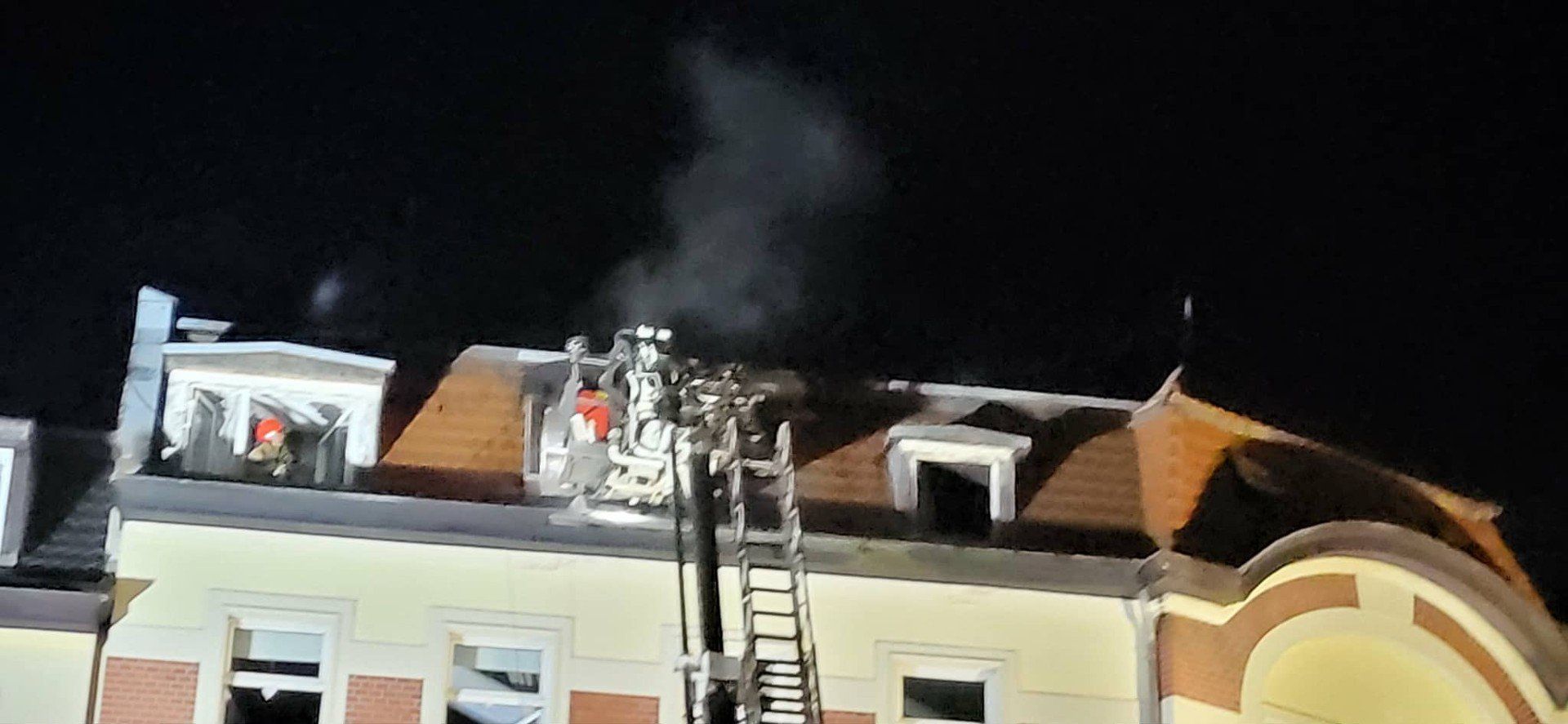 Pożar ul. Złotnicza Jelenia Góra 22.11 2025