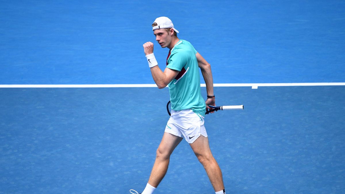 PAP/EPA / JAMES ROSS / Na zdjęciu: Denis Shapovalov