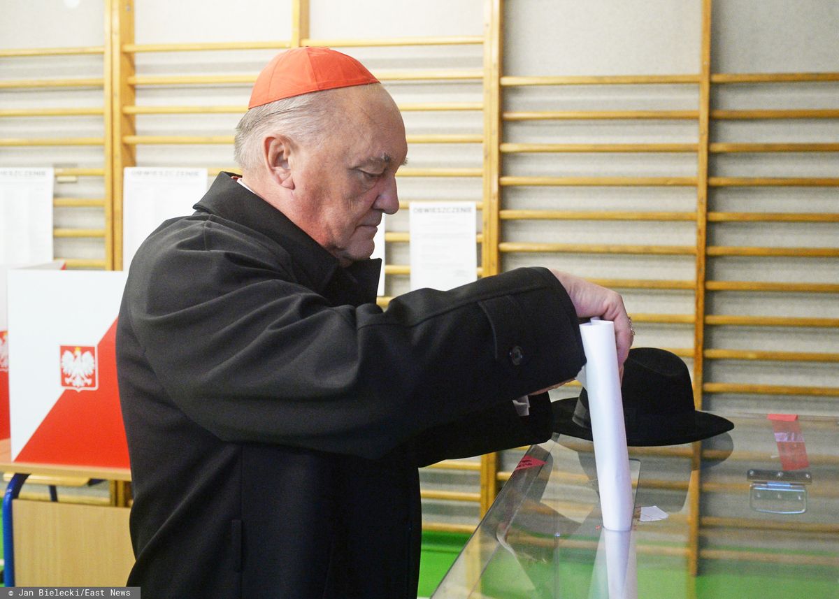 Wybory parlamentarne 2019. Kardynał Nycz komentuje: "To obowiązek"
