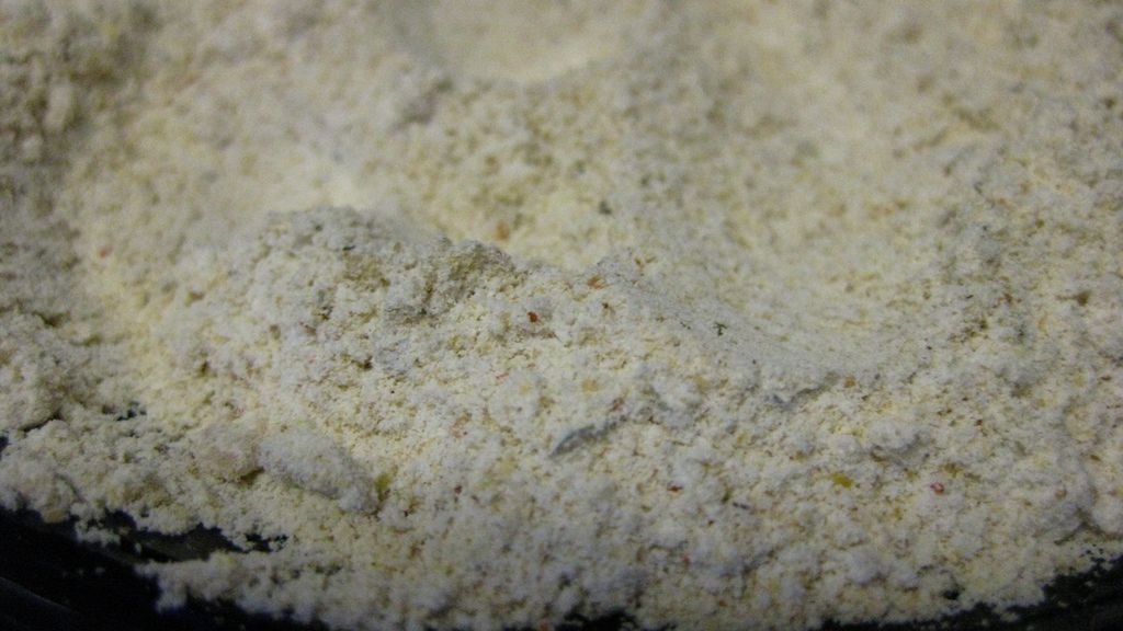 Odtłuszczona mąka z orzechów ziemnych