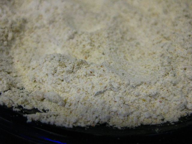 Odtłuszczona mąka z orzechów ziemnych