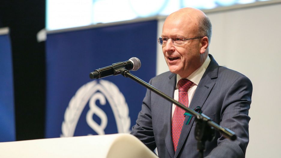 Koen Lenaerts: "Nie wolno na oczach opinii publicznej naruszać niezależności sędziów"