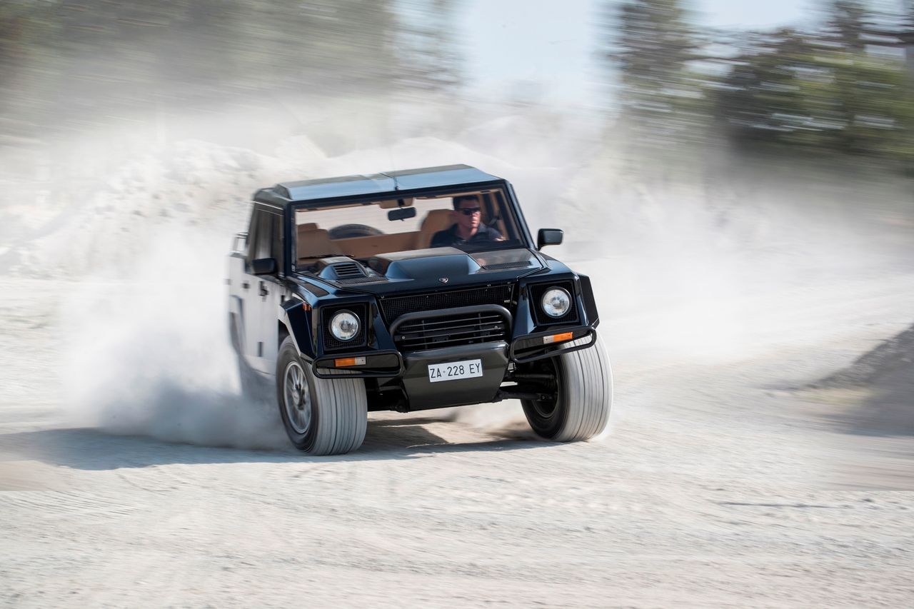 Lamborghini LM002