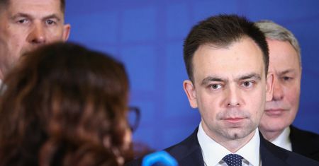 Wielka reforma Domańskiego. Samorządowcy licytują wyżej, niż proponuje minister