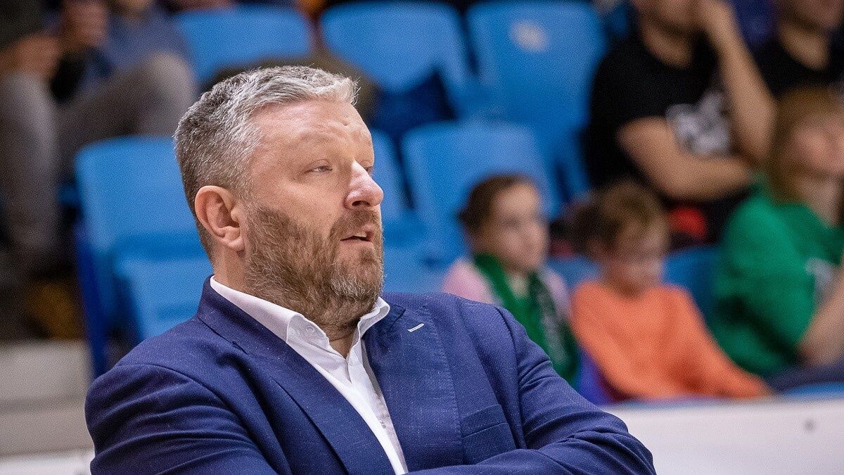 trener Krzysztof Szewczyk