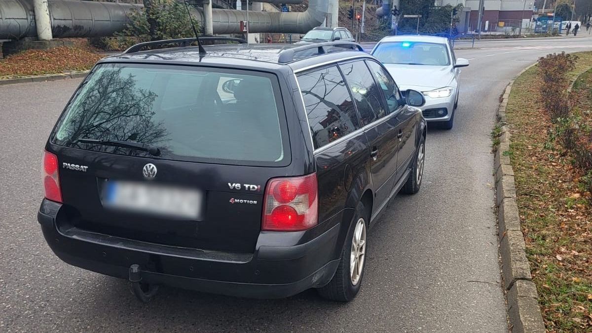 Nieoznakowany radiowóz nie dał kierowcy szans