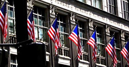 Wall Street czeka na rządowy raport z rynku pracy