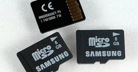 8 GB w microSD od Samsunga