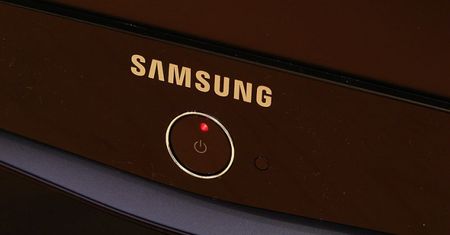 Samsung do swoich pracowników: "mniej alkoholu, więcej pracy"