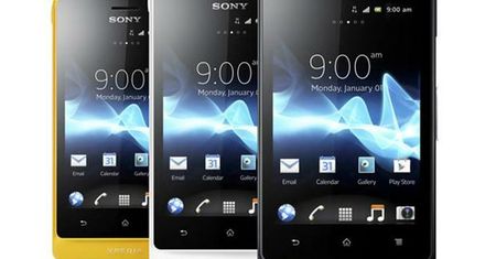 Sony Xperia go z roczną licencją na nawigację NaviExpert