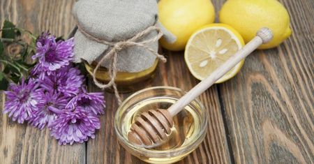 Syrop z pietruszki i cytryny pomoże na kamienie nerkowe