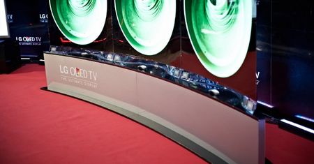 Zakrzywiony telewizor OLED LG trafił do Polski
