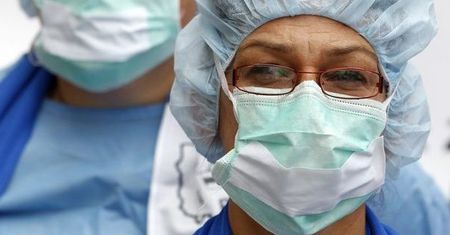 Przybywa miejsc pracy w służbie zdrowia w UE