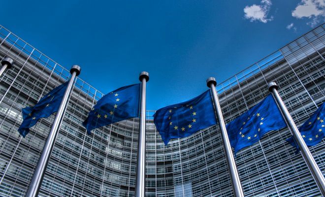 Unia Europejska chce znieść granice w internecie