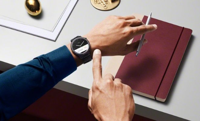 Moto 360 drugiej generacji trafia do polskich sklepów