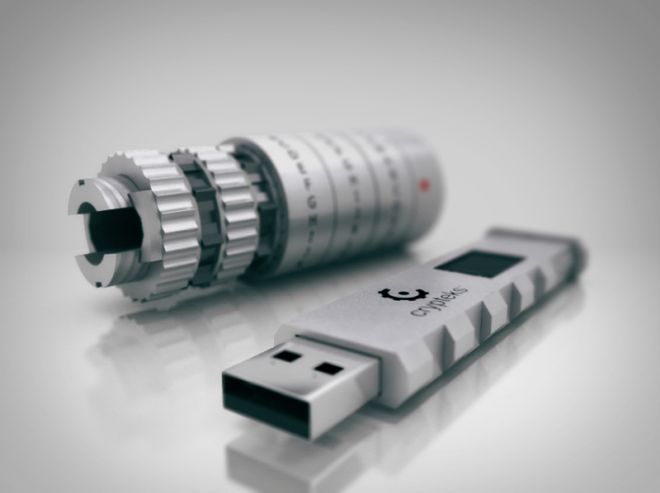 Pendrive w krypteksie rodem z "Kodu Leonarda da Vinci"