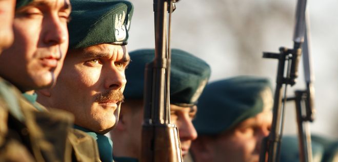 Protest mundurowych w sprawie podwyżek dla policjantów i żołnierzy