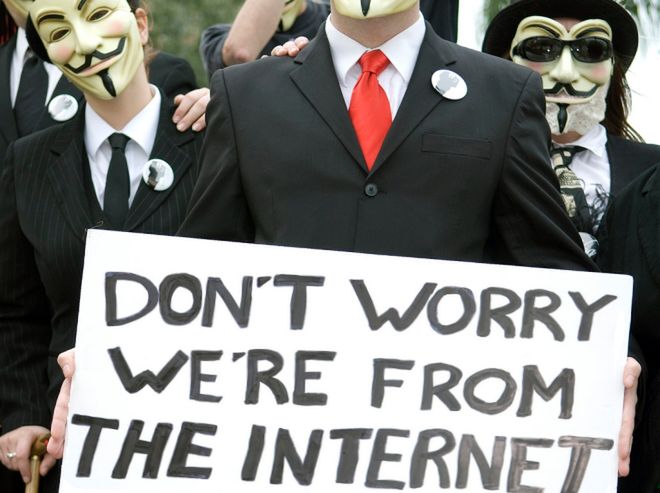 Anonimowi zaatakowali strony z pornografią