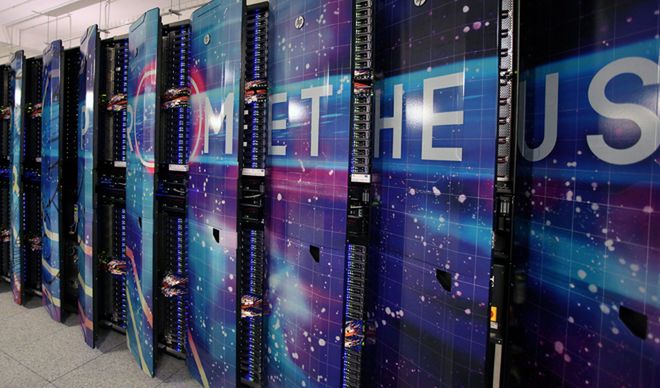 Najszybszy w kraju superkomputer Prometheus zaczyna pracę
