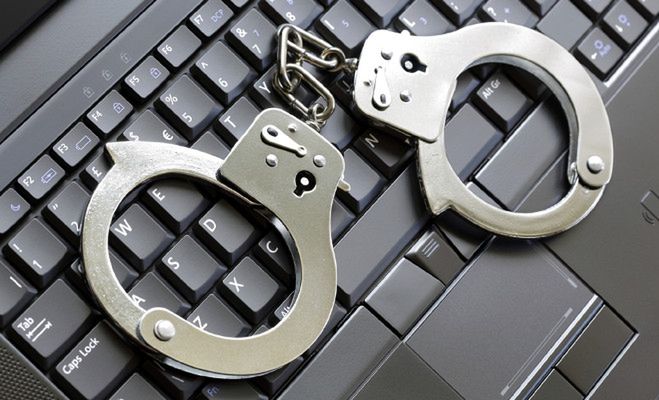 334 lata więzienia za internetowy phishing