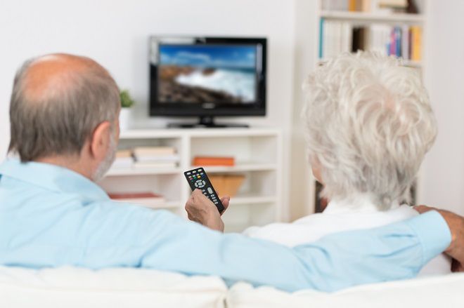 Dobry telewizor dla seniora - na co należy zwrócić uwagę?
