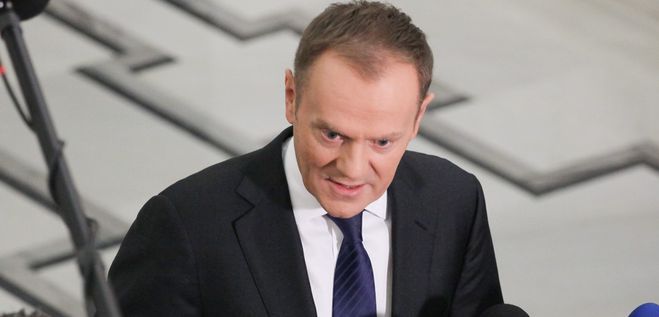 Donald Tusk też dostał premie