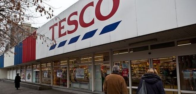 "Kasjer to nie robot" - pracownicy Tesco protestują