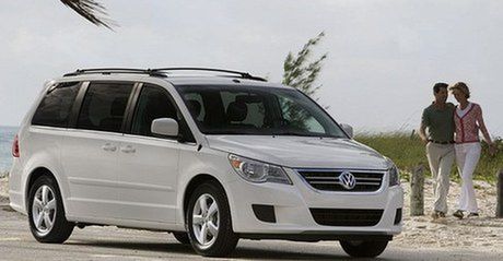 Auto z przecieku - Volkswagen Routan