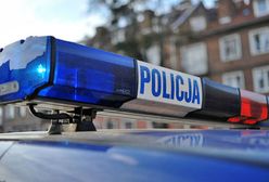 Zadźgał młodą kobietę nożem na parkingu niedaleko Poznania. Szuka go policja