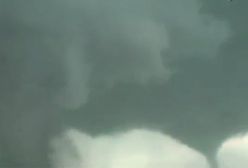 Podwójne tornado nad Nebraską. Ogromne zniszczenia - film