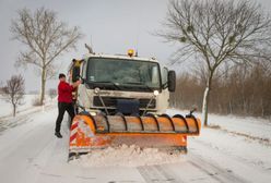 Utrudnienia na drogach, autobusy PKS stoją w korku na Suwalszczyźnie