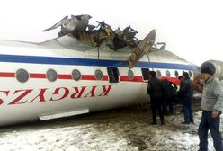 Tu-134 spadł na pas startowy i zapalił się - są ranni