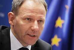 Poseł szokuje na Twitterze. "Pan najpierw wąchał klej, a potem zabawiał się z owcą?"