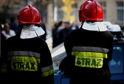 Pożar w centrum Poznania. Dwie osoby trafiły do szpitala, w tym policjant