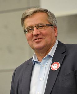 Komorowski na spotkaniu KOD: szkoda Polski na rządy radykałów