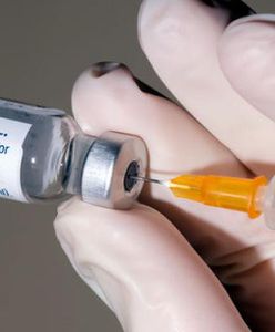 79 proc. Polaków ufa szczepionkom. Na dobrowolne szczepienia wydajemy ok. 100 mln zł. "Unikanie szczepień może doprowadzić do powrotu epidemii chorób zakaźnych"