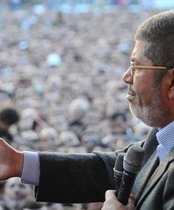 Atak demonstrantów na biuro Bractwa Muzułmańskiego w Egipcie