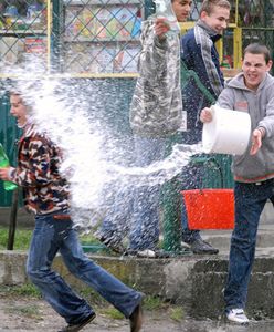 Okuliści przestrzegają: uwaga w Lany Poniedziałek