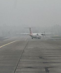 Gęsta mgła utrudnia prace krakowskiego lotniska
