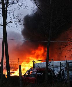 50 samochodów spłonęło w Dobrym Mieście. Ktoś je podpalił?