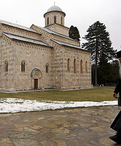 Prezydent Serbii pojechał na pasterkę do klasztoru w Kosowie