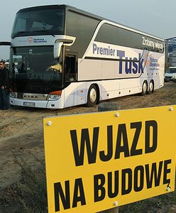 Atak jeleni na Tuska w podróży. "Pokazał chojracką duszę"