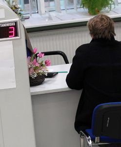 Luka w reformie emerytalnej - wykładowcy, policjanci i urzędnicy mogą nie dostać ani grosza