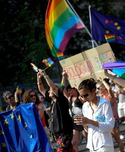 W Polsce źle się dzieje gejom i lesbijkom?