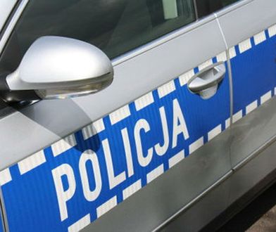 Tragiczny wypadek koło Białegostoku. Auto wbiło się w dom, są zabici