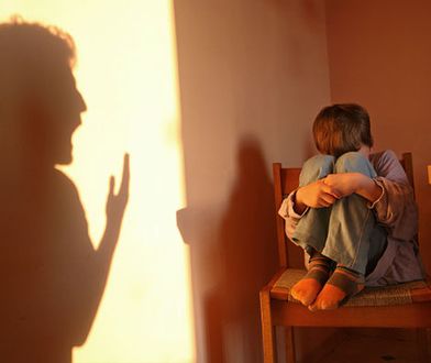 "W Polsce dzieci doświadczają przemocy trzy razy częściej niż dzieci z Wielkiej Brytanii"