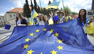 Polacy wierzą, że Unia Europejska uratuje gospodarkę... przed polskim rządem?