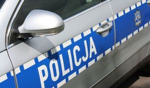 Tragiczny wypadek koło Białegostoku. Auto wbiło się w dom, są zabici