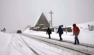 Świętokrzyskie: odwołane lekcje w 26 szkołach i brak prądu